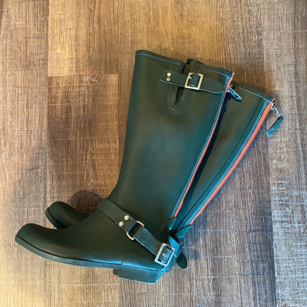 SOLD Steve Madden rain boots - Picture 2 of 3
